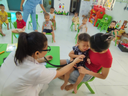 Hình ảnh TRƯỜNG MẦM NON XƯƠNG HUÂN TỔ CHỨC KHÁM SỨC KHOẺ ĐẦU NĂM CHO TRẺ - NĂM HỌC 2025 - 2026
