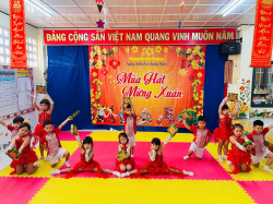 Hình ảnh TRƯỜNG MẦM NON XƯƠNG HUÂN TỔ CHỨC  LỄ HỘI “MÚA HÁT MỪNG XUÂN” NĂM HỌC 2025 – 2026