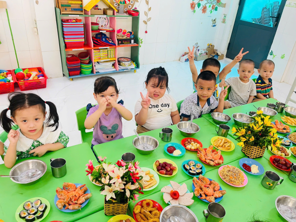 TRƯỜNG MẦM NON XƯƠNG HUÂN TỔ CHỨC TIỆC BUFFET CUỐI NĂM HỌC 2024 – 2025