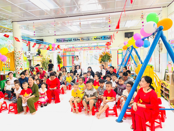 TRƯỜNG MẦM NON XƯƠNG HUÂN TỔ CHỨC  “NGÀY HỘI ĐẾN TRƯỜNG CỦA BÉ VÀ KỶ NIỆM 80 NĂM TRUYỀN THỐNG NGÀNH GIÁO DỤC”  NĂM HỌC 2025 - 2026