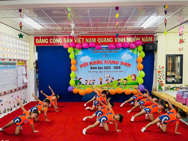 TRƯỜNG MẦM NON XƯƠNG HUÂN TỔ CHỨC  HỘI THI “HỘI KHỎE MĂNG NON” NĂM HỌC 2025 - 2026